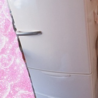 冷蔵庫♥年式新しい美品です！3月中
