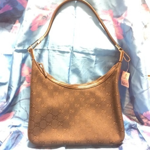 ★3/3限定移動販売！GUCCI ブラック GGキャンバス×レザー ショルダーバッグ
