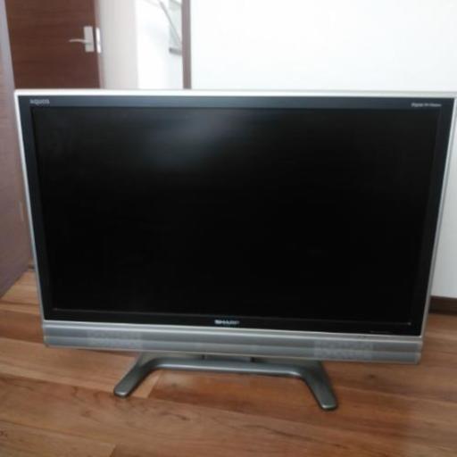 液晶テレビ　SHARPAQUOS 37型　2009年製