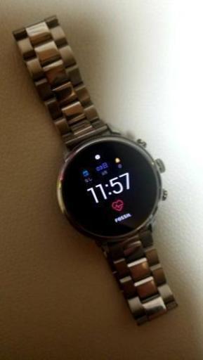 スマートウォッチ　FOSSIL FTW6017