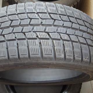235  45  R17　グッドイヤーのスタッドレスタイヤ