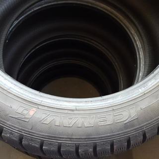 235  45  R17　グッドイヤーのスタッドレスタイヤ