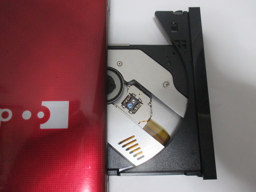 【美品です】東芝dynabook T451/57DR Corei7／メモリー2GB／新品SSD 24０GB／ ノートパソコンリカバリー済 中古動作品