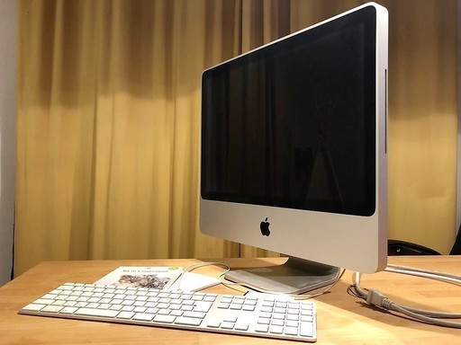 ★美品；少ない使用　Apple iMac一体型PC ；20inch　メモリ4GB　HDD320GB 、A1224（中古ＰＣ）