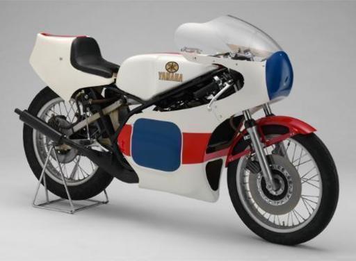 RZに。1979年型TZ250 TZ350 フロントフェンダー