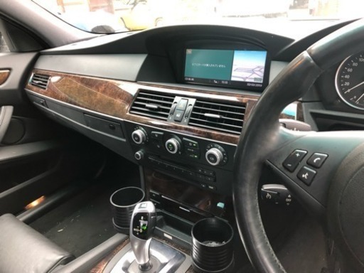 Bmw E60 後期 Mスポーツ Lciモデル インチ 車高調 ザッキー 赤間の5シリーズの中古車 ジモティー
