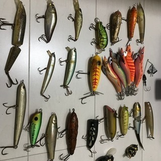 バス釣り ベイト3本セットとルアー多数