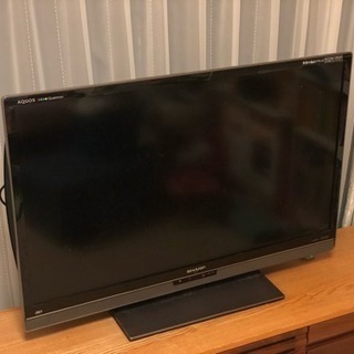 シャープ ３Ｄ対応　４０インチ液晶テレビ