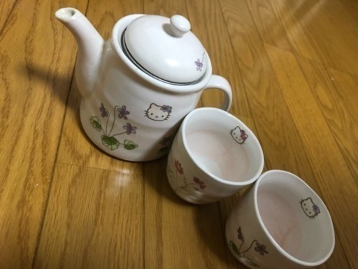 野の花キティ二人茶器