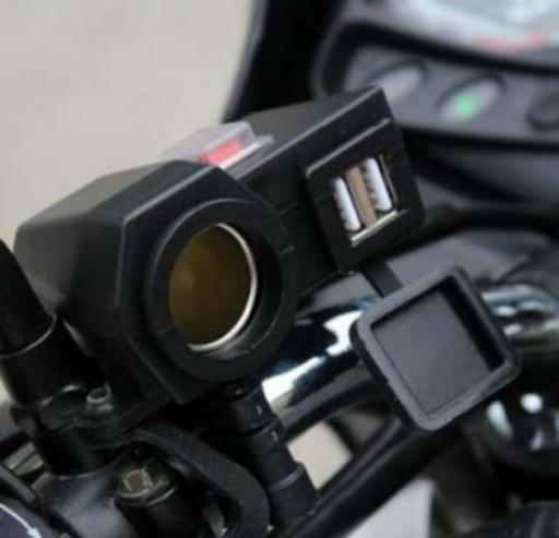 バイクにusb シガーソケット増設取付けします Ttサービス 熊谷の便利屋の無料広告 無料掲載の掲示板 ジモティー