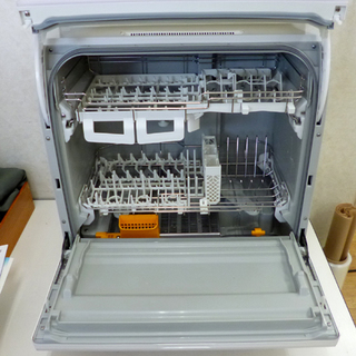 パナソニック 食器洗い乾燥機 2015年 NP-TR8-W エコナビ ホワイト/白 電気食器洗い乾燥機 食洗器 乾燥付き PayPay(ペイペイ)決済可能 Panasonic 札幌市 清田区 平岡