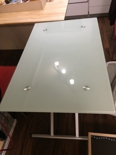 ニトリ 昇降式 ガラステーブル