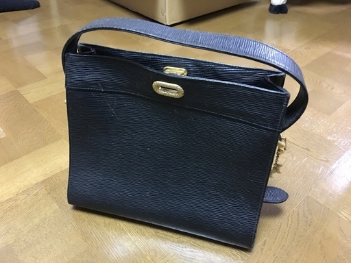 本革製手提げバッグ！