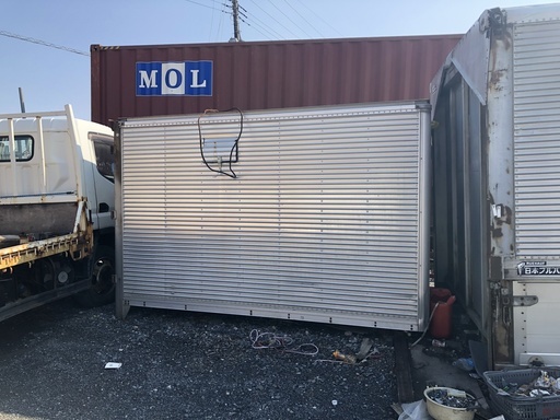 物置　倉庫　トラック荷台　換気アリ