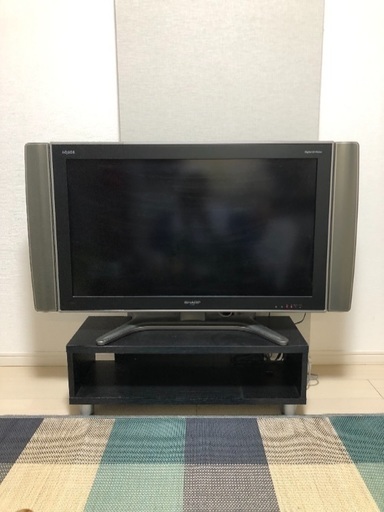 37型AQUOSとテレビ台セット