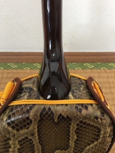 三線 縞黒檀 本皮強化張り 美品 ハードケース付 三線（沖縄三味線） 紫檀