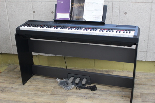 R445)ヤマハ YAMAHA 電子ピアノ P-105B 2012年製 88鍵 スタンド L-85 ペダル LP-5A付き キーボード