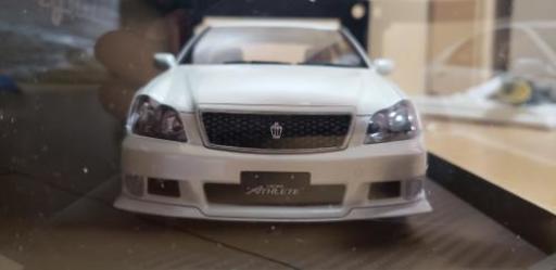 ignition model(イグニッションモデル) 1/18 トヨタ クラウン