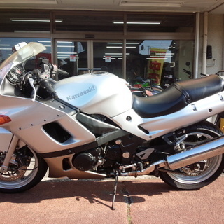 NO.2554 ZZR400 N型 水冷4サイクル16バルブ4気筒エンジン ☆彡