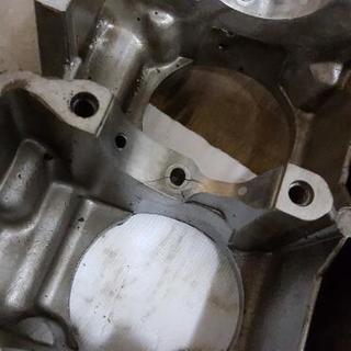 Z系エンジンの腰下　クランクケース