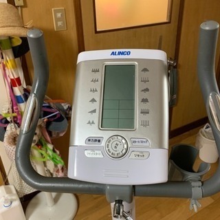 【値下げ中】エアロバイク アルインコ（電源不要の自家発電バイクAFB701 (ALINCO)