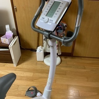 【値下げ中】エアロバイク アルインコ（電源不要の自家発電バイクAFB701 (ALINCO)