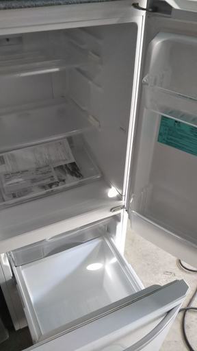 冷凍冷蔵庫　２ドアタイプ　２０１４年　１３８L　綺麗な状態です