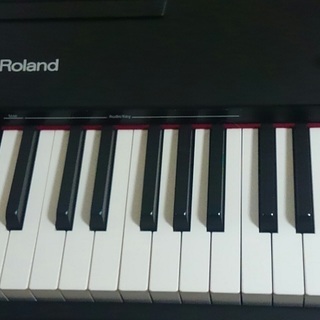 電子ピアノ　Roland　FP-7