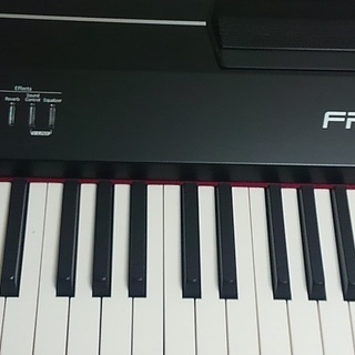 電子ピアノ　Roland　FP-7