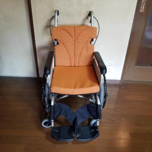 リラクターン　車椅子　自走式