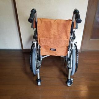 リラクターン　車椅子　自走式
