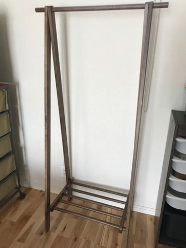 ニトリ ハンガーラック 木製 Happy 宇都宮の収納家具の中古あげます 譲ります ジモティーで不用品の処分 ニトリ ハンガーラック 木製 Happy 宇都宮の収納家具の中古あげます 譲ります ジモティーで不用品の処分