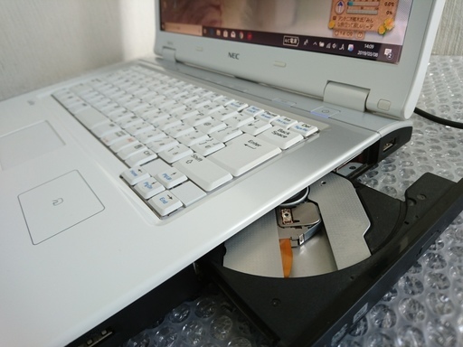 取引中】 NEC LaVieG Windows10 ホワイトの15インチ アプリも豊富