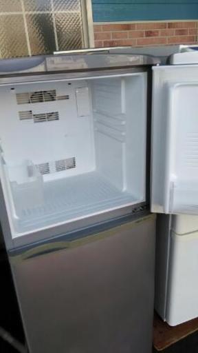 ※値下げ※アクア★2ドア冷蔵庫2012年製（冷凍庫棚1枚なし)