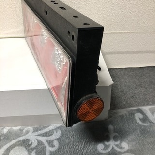 小糸 シーケンシャルLEDテールランプ - 牛久市