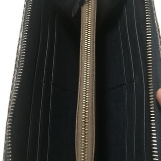 ボッテガ・ヴェネタ  イントレチャート（値下げしました）