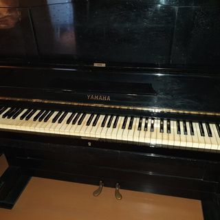 YAMAHA】アップライトピアノ☆ヤマハ☆NO.300☆激安