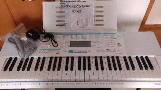 お値下しました!!CASIO キーボード LK-228 使用浅 スタンド＆イス付き