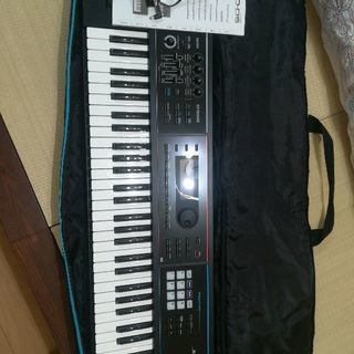 Roland  JUNO-DS  61鍵モデル　付属品付き