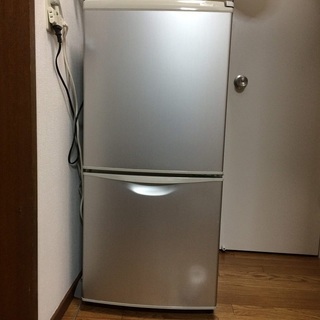 冷蔵庫　パナソニック NR-B121J