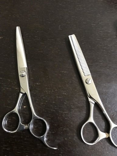 髪切用ハサミとスキバサミ（シザーセット）\u0026シザーケース