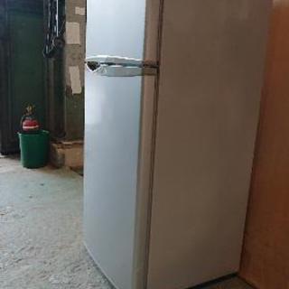 シャープ冷凍冷蔵庫お売りします。