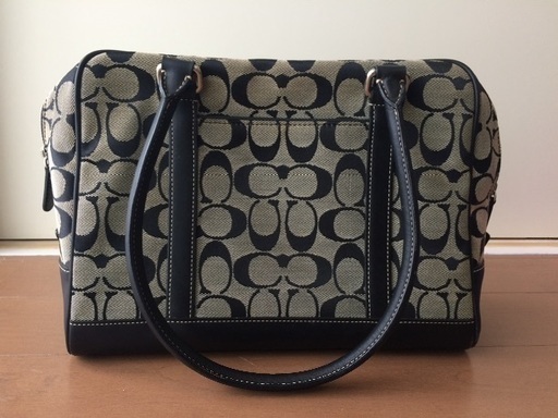 【中古ブランドバッグ】COACH  ハンドバッグ シグネチャー柄