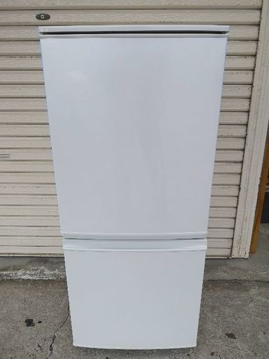2016年製　シャープ　137L　冷凍冷蔵庫