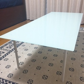 フランフラン ガラステーブル
