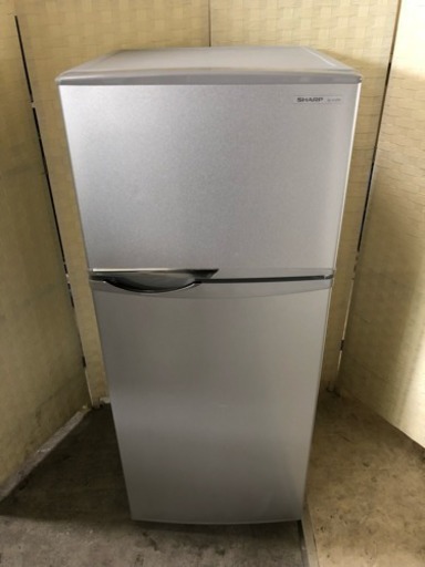 1人暮らし用家電❗️SHARP2ドア冷蔵庫