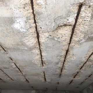 鉄筋コンクリート車庫の天井補修