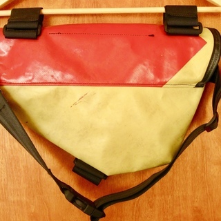 FREITAG ナイトライダー　赤/黄 freitag ナイトライダー フライターグ Knight Rider F31