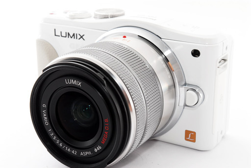 Panasonic Lumix DMC-GF6W ホワイト レンズキット★極上美品★自分撮りミラーレス★元箱、レンズフード、8GB新品SDカード付き！