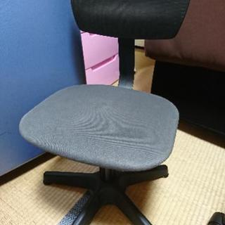 シンプルなデザイン 椅子 差し上げます ちょっとした 子供用としても